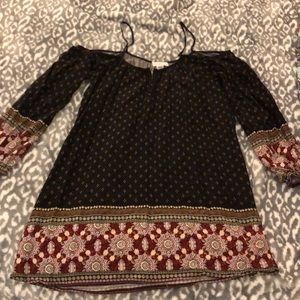 Cold shoulder long blouse